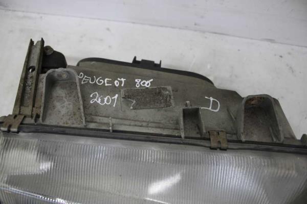 PHARE DROIT PEUGEOT - Vue 2